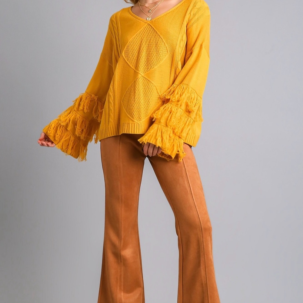 UMGEE #6 - NWT Yellow Ruffled Sleeve Sweater (bin A)